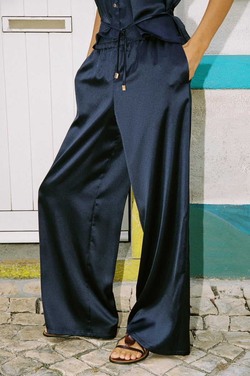 SÜET GÖRÜNÜMLÜ GENİŞ PAÇA PANTOLON