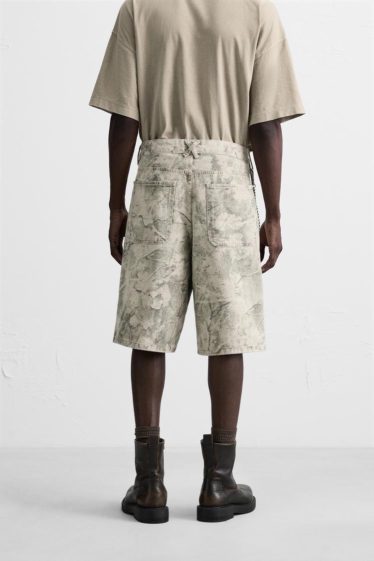 SOYUT DESENLİ RELAXED FIT BERMUDA