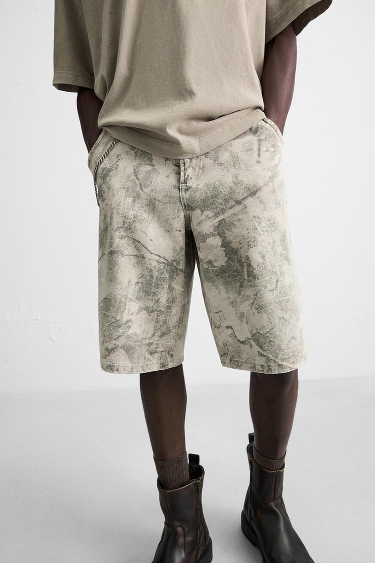 SOYUT DESENLİ RELAXED FIT BERMUDA